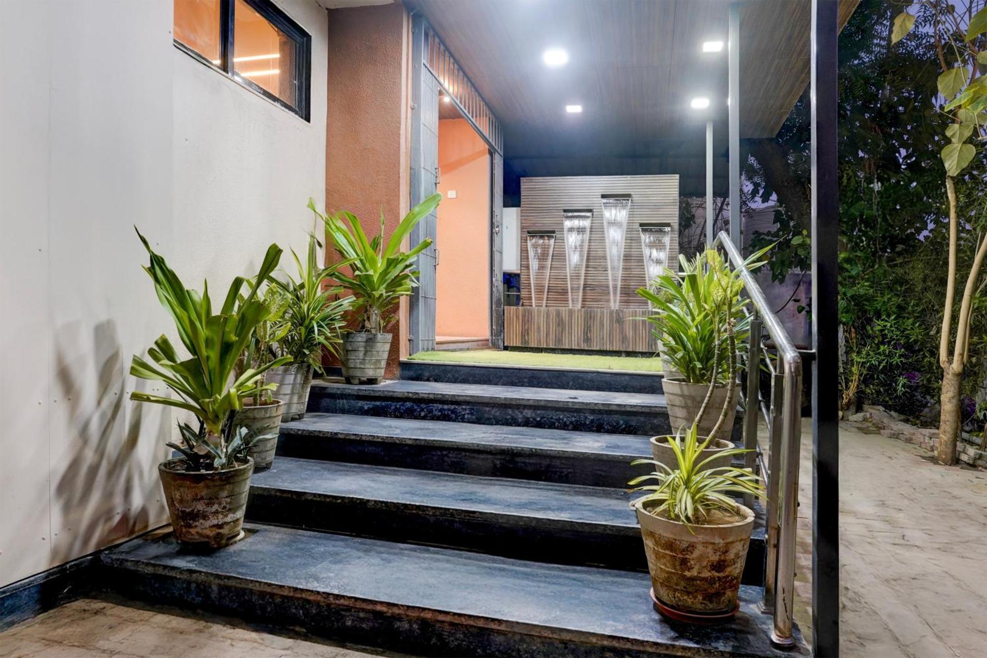 Palette- Siddharth Inn Gandhinagar Exterior foto