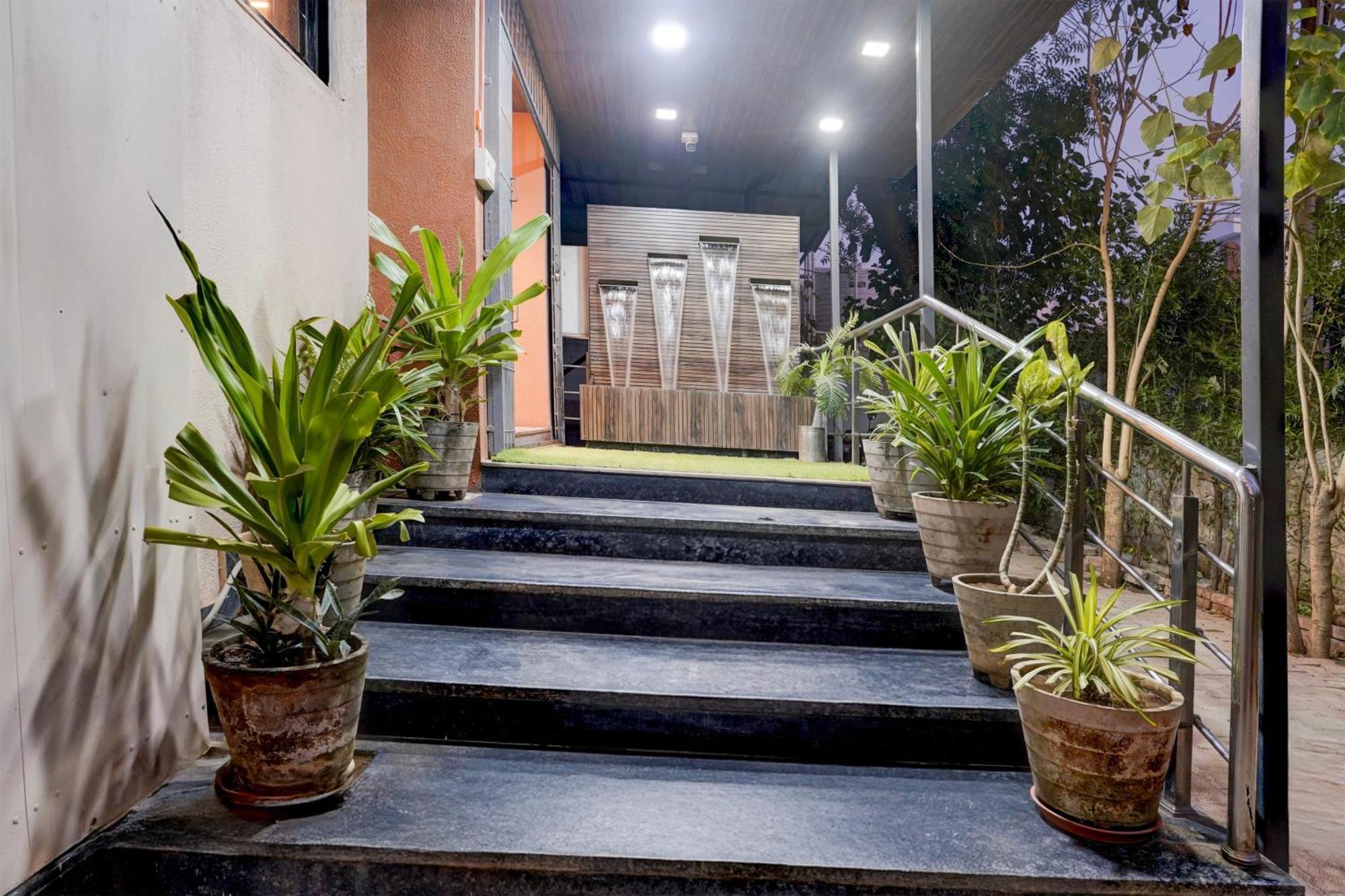 Palette- Siddharth Inn Gandhinagar Exterior foto