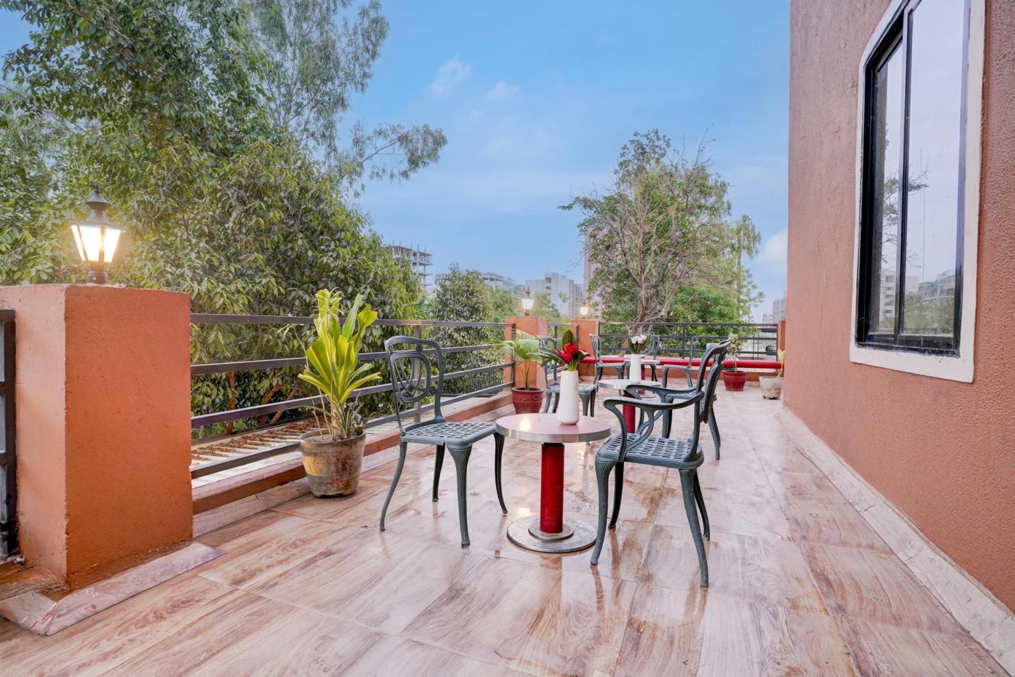 Palette- Siddharth Inn Gandhinagar Exterior foto